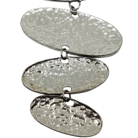 VINTAGE SILVERTONE GEOMETRIC SHAPES PENDANT COLLAR STATEMENT NECKLACE - Picture 4 of 5